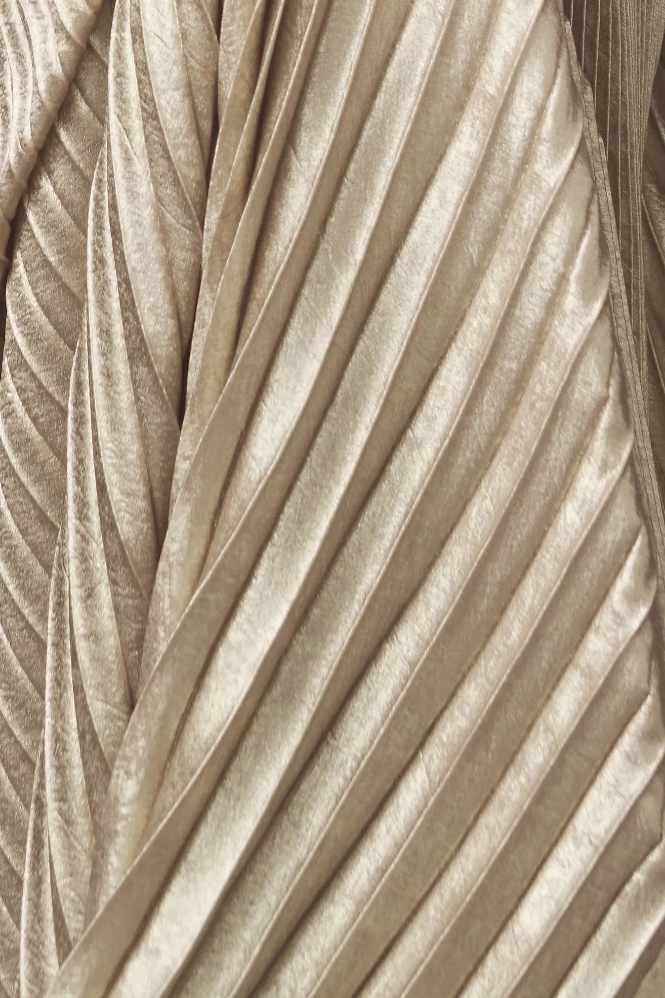 AMALIA | Schulterfreies Faltenkleid