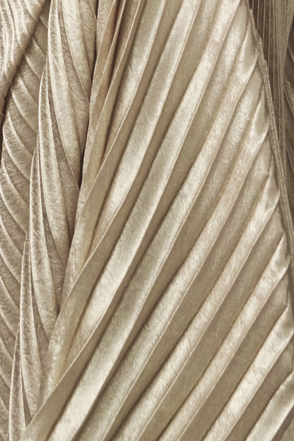 AMALIA | Schulterfreies Faltenkleid